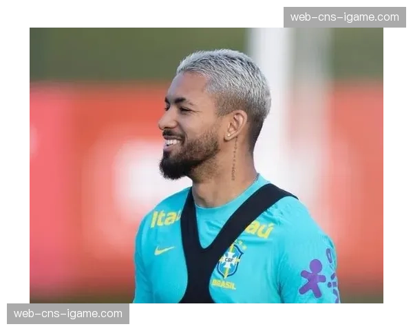 专访维拉中场道格拉斯-路易斯：谈论球队争夺欧冠资格的目标