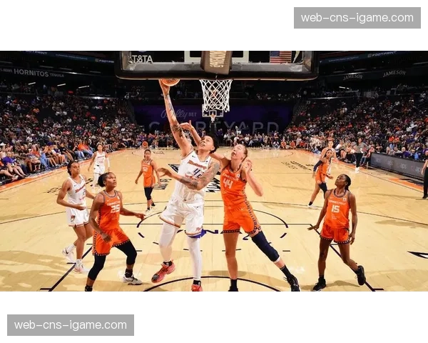 训练营对抗赛激烈，菲尼克斯水星队两名球员因轻微冲突被教练组分开