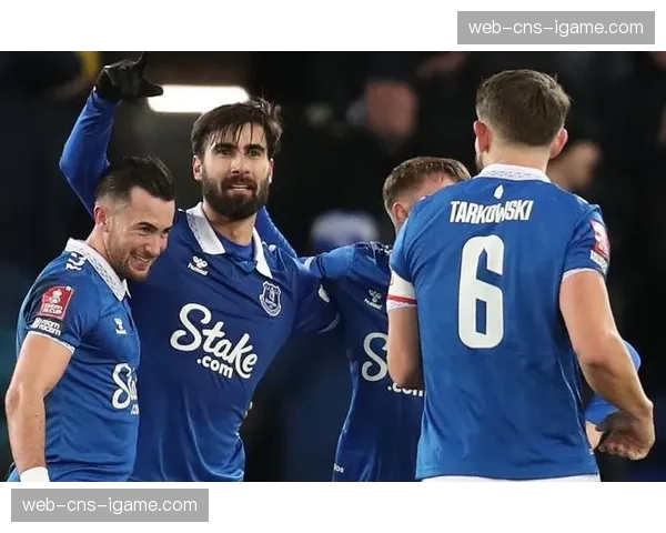 埃弗顿1-0小胜谢菲联,全场唯一进球来自对方后卫封堵后的折射 埃弗顿1-0小胜谢菲联,全场唯一进球来自对方后卫封堵后的折射
